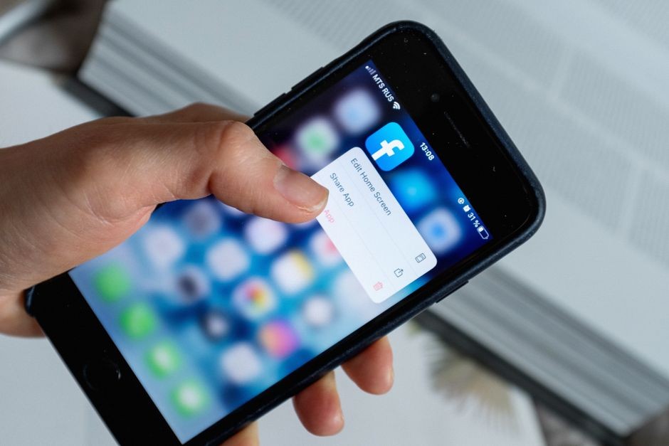 Tampilan menu pengaturan keamanan pada telepon genggam