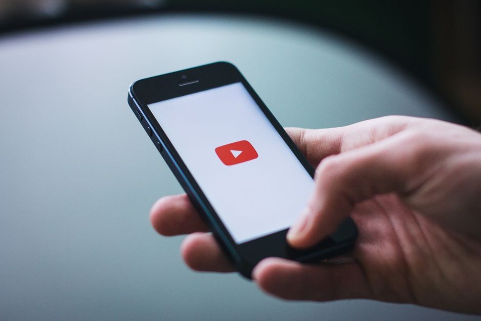 Pengaturan koneksi internet dan unduhan video di ponsel cerdas
