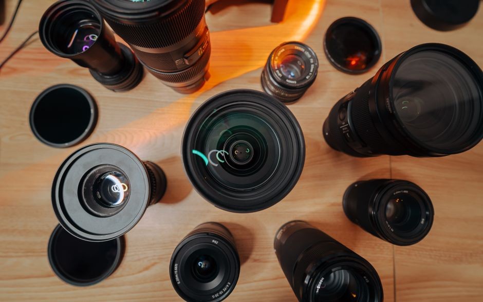 Bilah aperture lensa kamera yang mengatur penangkapan cahaya sensor