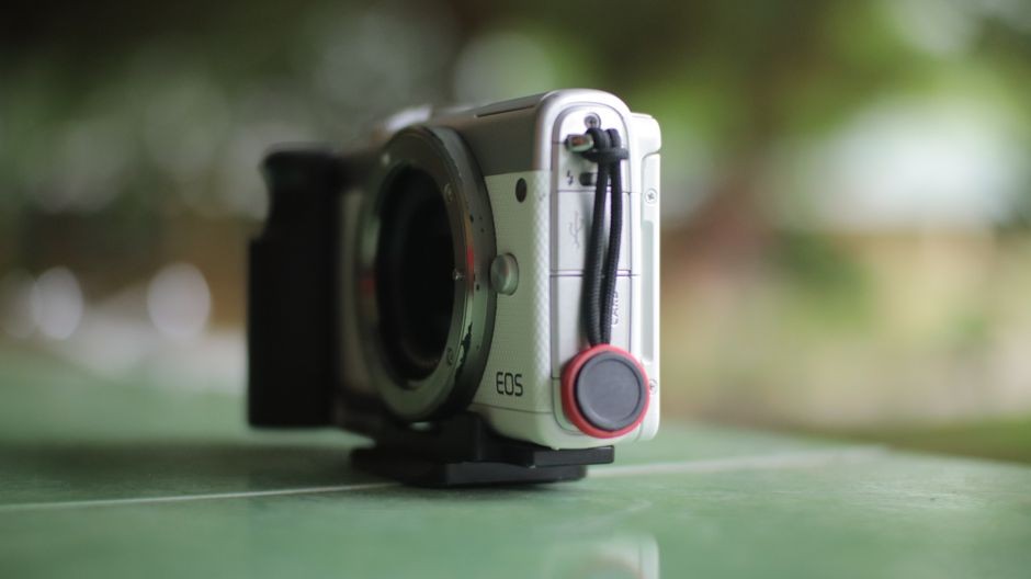Prisma optik kaca membiaskan cahaya untuk sistem kamera telefoto periskop smartphone