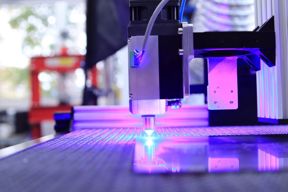 Ilustrasi pancaran sinar laser optik dan sensor pemetaan jarak berkecepatan tinggi